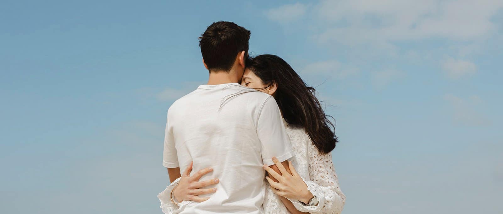 Couple sur la plage, île de Ré